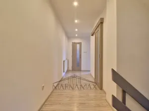 Prodej rodinného domu, Pesvice, 200 m2
