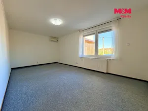 Prodej rodinného domu, Kobylí, 350 m2