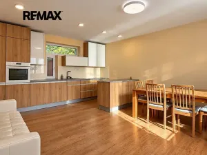 Pronájem rodinného domu, Černolice, K rybníku, 130 m2