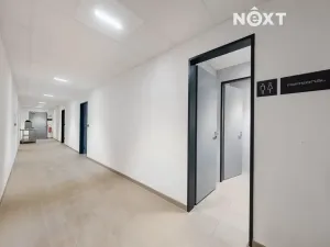 Pronájem obchodního prostoru, Pardubice, Na Spravedlnosti, 110 m2