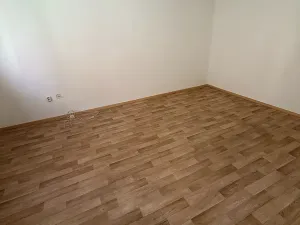 Pronájem bytu 1+1, Karviná, V Aleji, 37 m2