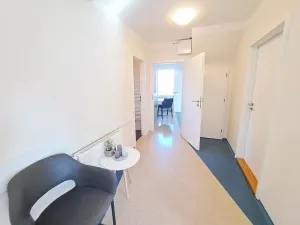 Pronájem kanceláře, Zlín, Pod Vodojemem, 180 m2
