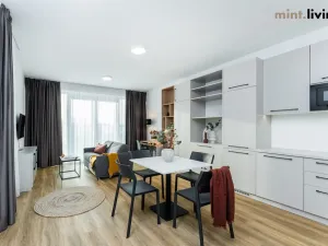Pronájem bytu 4+kk, Praha - Vysočany, Odkolkova, 155 m2