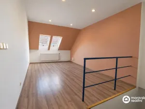 Pronájem obchodního prostoru, Ivančice, Jana Schwarze, 100 m2