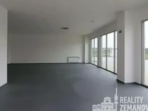 Pronájem komerční nemovitosti, Nupaky, Komerční, 470 m2