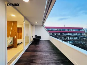 Pronájem bytu 1+kk, Praha - Libeň, Na dlážděnce, 38 m2