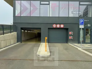 Pronájem garážového stání, Praha - Modřany, Mezi vodami, 15 m2