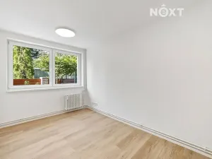 Prodej bytu 2+kk, Praha - Kyje, Vajgarská, 27 m2
