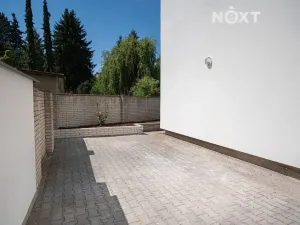 Prodej bytu 2+kk, Praha - Kyje, Vajgarská, 27 m2