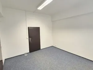 Pronájem kanceláře, Praha - Nusle, V Občanském domově, 17 m2