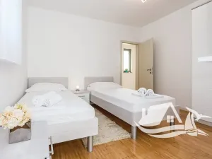 Prodej rodinného domu, Rogoznica, Chorvatsko, 180 m2