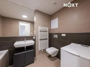 Pronájem bytu 2+kk, Pardubice, Bratranců Veverkových, 46 m2