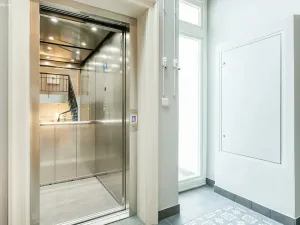 Pronájem bytu 2+kk, Praha - Bubeneč, Sládkova, 58 m2