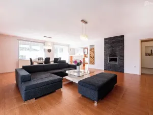 Prodej rodinného domu, Lísek, 252 m2