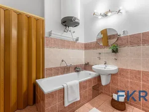 Prodej bytu 2+1, Praha - Smíchov, Radlická, 64 m2