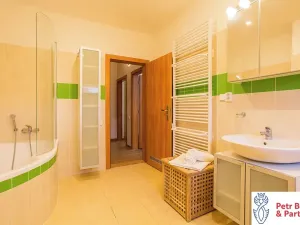 Pronájem bytu 2+kk, Slaný, Kybalova, 50 m2