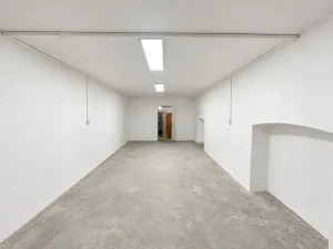 Pronájem garáže, Praha - Smíchov, Radlická, 31 m2