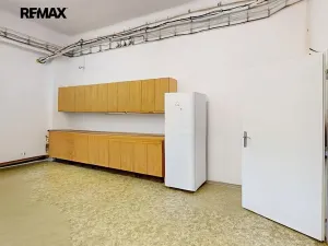 Prodej výrobních prostor, Hlinsko, Wilsonova, 2147 m2