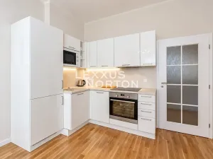 Pronájem bytu 2+kk, Praha - Žižkov, Ondříčkova, 48 m2