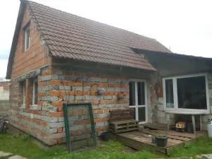 Dražba rodinného domu, Mrzky, 190 m2