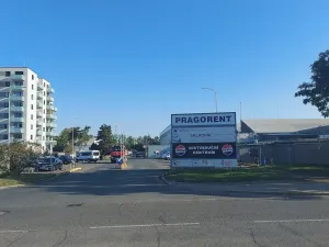 Pronájem skladu, Praha - Hostivař, U továren, 10570 m2