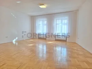 Pronájem bytu 1+1, Olomouc, Dolní náměstí, 53 m2
