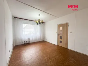 Pronájem bytu 1+1, Seč, Sídl. 9. května, 32 m2
