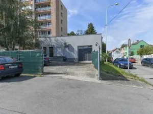 Pronájem kanceláře, Praha - Horní Počernice, Komárovská, 210 m2