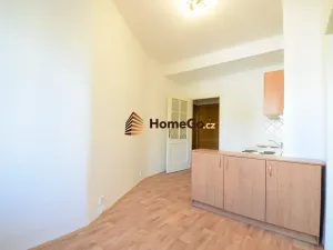 Pronájem bytu 2+kk, Praha - Nusle, Lounských, 46 m2