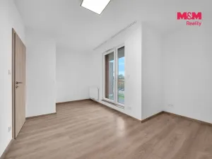 Pronájem bytu 2+kk, Pardubice - Ohrazenice, U Sportovní školy, 51 m2