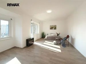 Prodej bytu 2+kk, Praha - Nusle, Kloboučnická, 52 m2