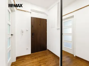 Pronájem bytu 2+kk, Praha - Žižkov, Hartigova, 45 m2