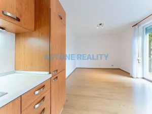 Prodej bytu 1+kk, Praha - Uhříněves, Václava Trojana, 41 m2