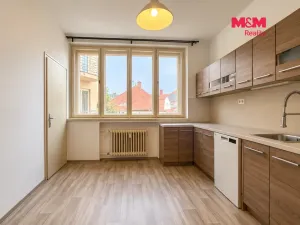 Pronájem bytu 3+1, Poděbrady - Poděbrady II, nám. T.G.Masaryka, 108 m2