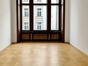 Pronájem kanceláře, Praha - Nové Město, Spálená, 43 m2