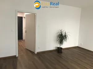 Pronájem bytu 2+kk, Olomouc, Varšavské nám., 40 m2