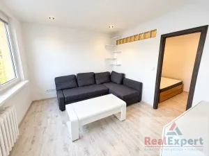 Prodej bytu 2+kk, Praha - Háje, Brechtova, 30 m2