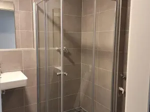 Pronájem bytu 1+kk, Praha - Karlín, Švarcova, 31 m2