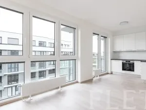 Pronájem bytu 1+kk, Praha - Třebonice, Thomasova, 33 m2