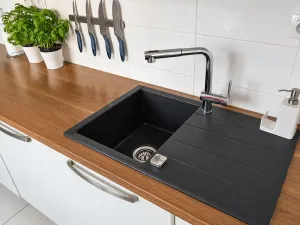 Pronájem bytu 2+1, Praha - Malešice, Nad vodovodem, 53 m2
