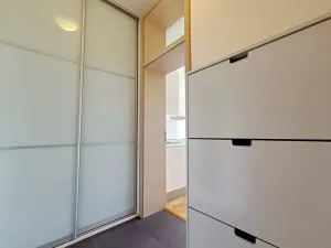 Pronájem bytu 2+kk, Praha - Vinohrady, U Kanálky, 45 m2