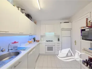 Prodej bytu 4+kk, Manilva, Španělsko, 92 m2