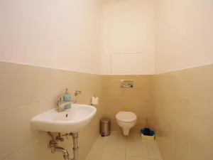 Pronájem kanceláře, Praha - Smíchov, Štefánikova, 82 m2