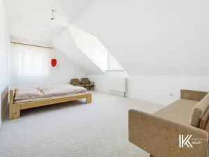 Prodej ubytování, Hrochův Týnec, 356 m2
