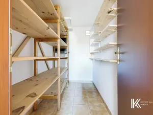 Prodej rodinného domu, Hrochův Týnec, 356 m2