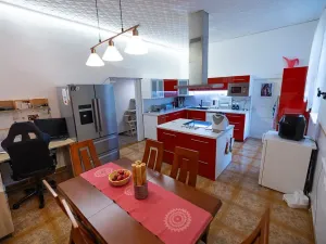 Prodej vícegeneračního domu, Vejprty, 900 m2
