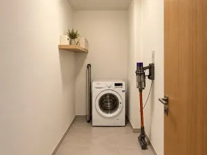 Pronájem bytu 3+kk, Praha - Karlín, U Mlýnského kanálu, 78 m2