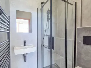 Pronájem bytu 4+1, Praha - Liboc, U silnice, 200 m2
