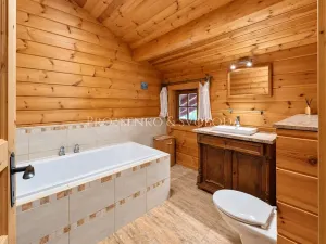 Prodej ubytování, Trhové Sviny, Rejta, 800 m2