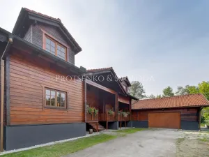 Prodej rodinného domu, Trhové Sviny, Rejta, 800 m2